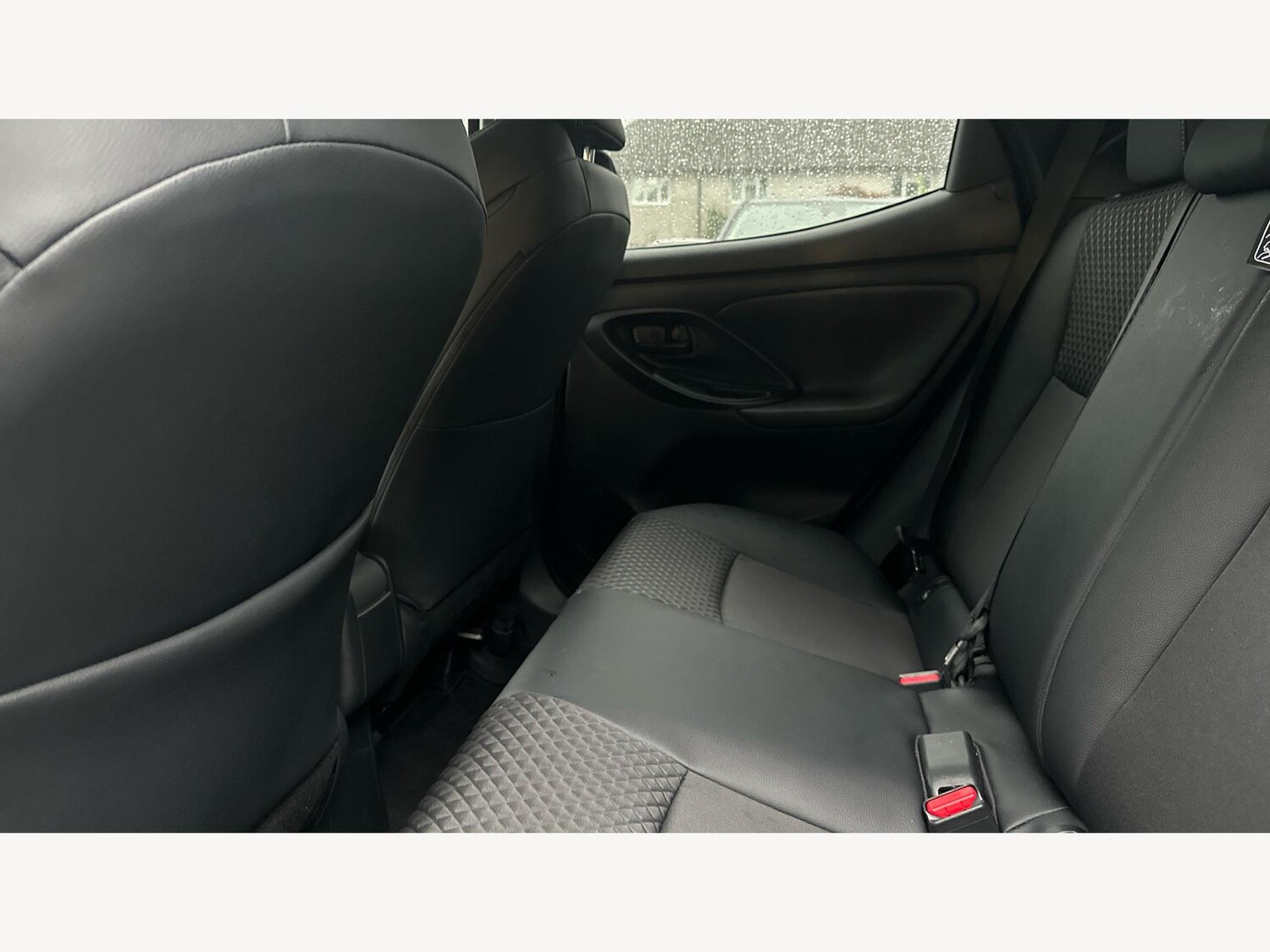 Used Toyota Yaris 2025 for sale - 76388856: Photo 15