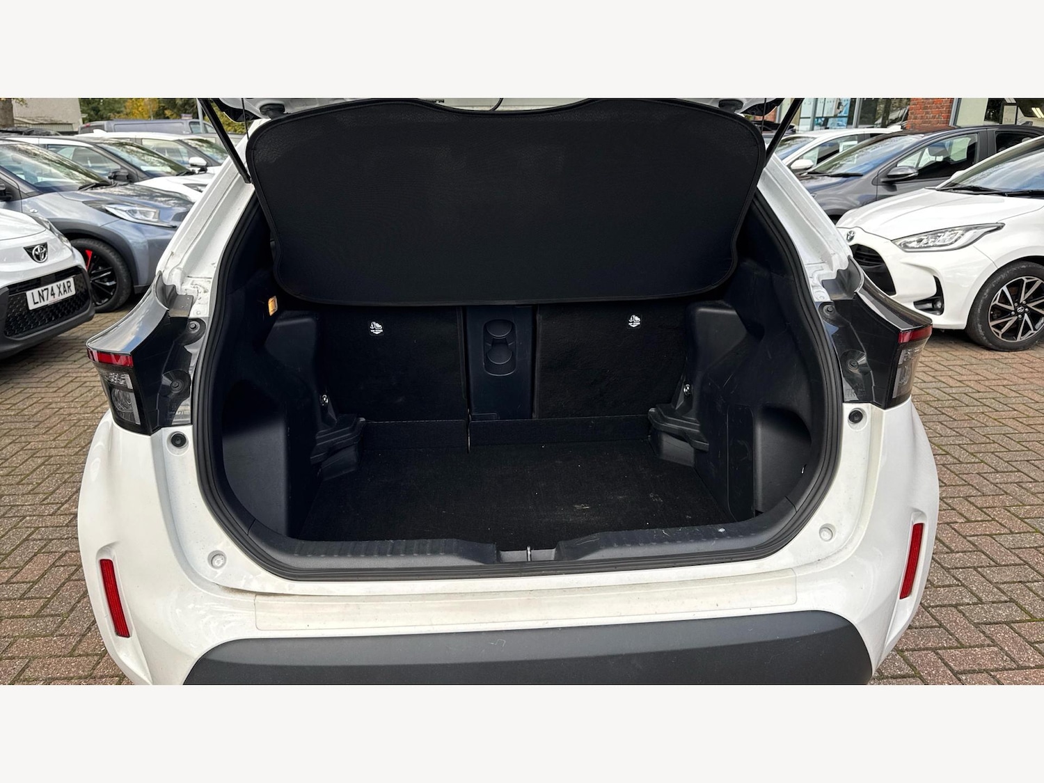 Used Toyota Yaris Cross 2022 for sale - 76424217: Photo 16