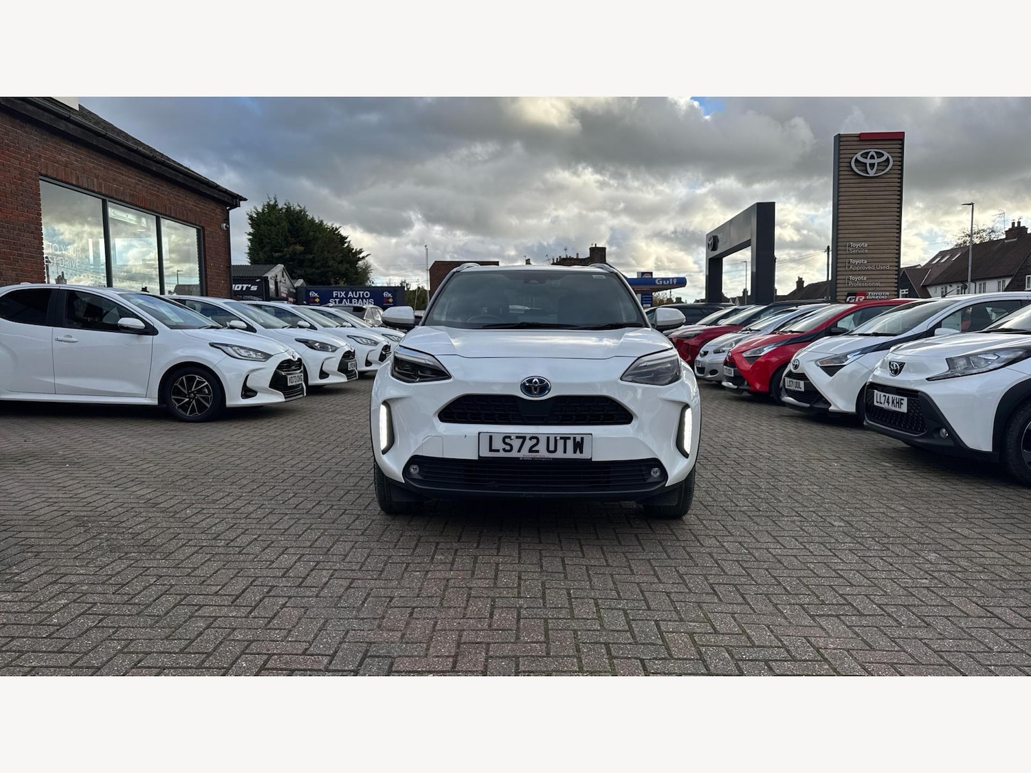 Used Toyota Yaris Cross 2022 for sale - 76424217: Photo 17