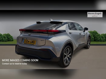 Used Toyota C-HR 2024 for sale - 79441740: Photo