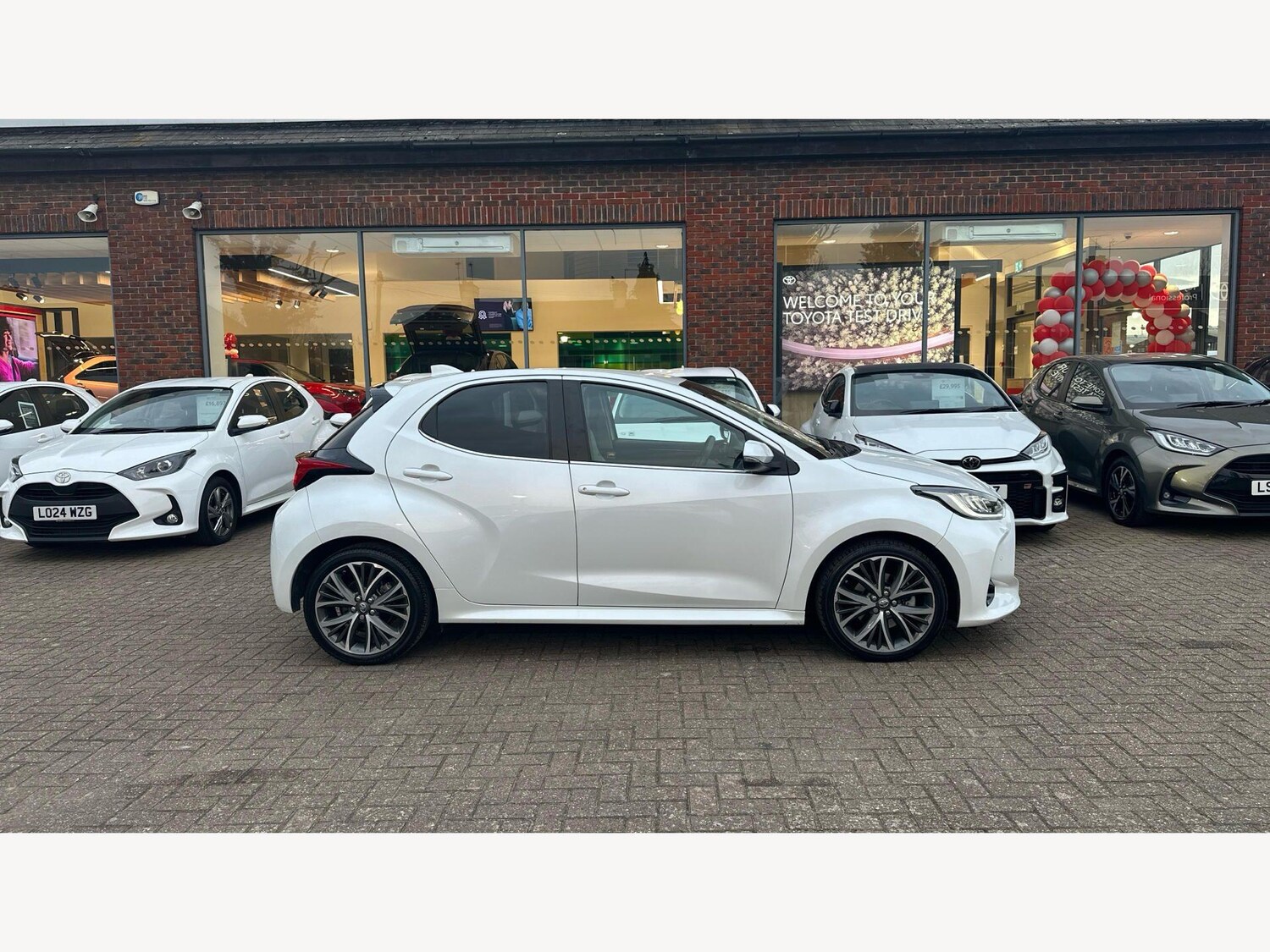 Used Toyota Yaris 2022 for sale - 77682868: Photo 18