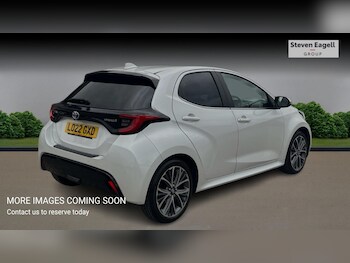 Used Toyota Yaris 2022 for sale - 77682868: Photo