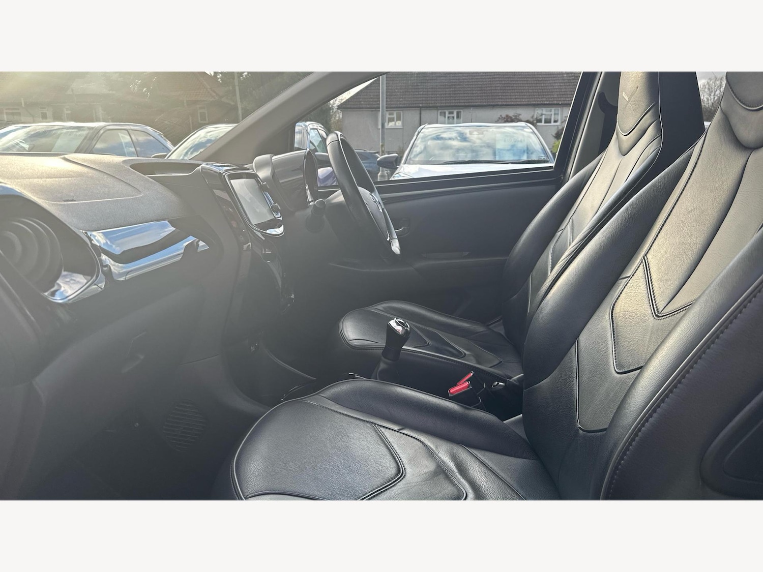 Used Toyota AYGO 2017 for sale - 77290635: Photo 12