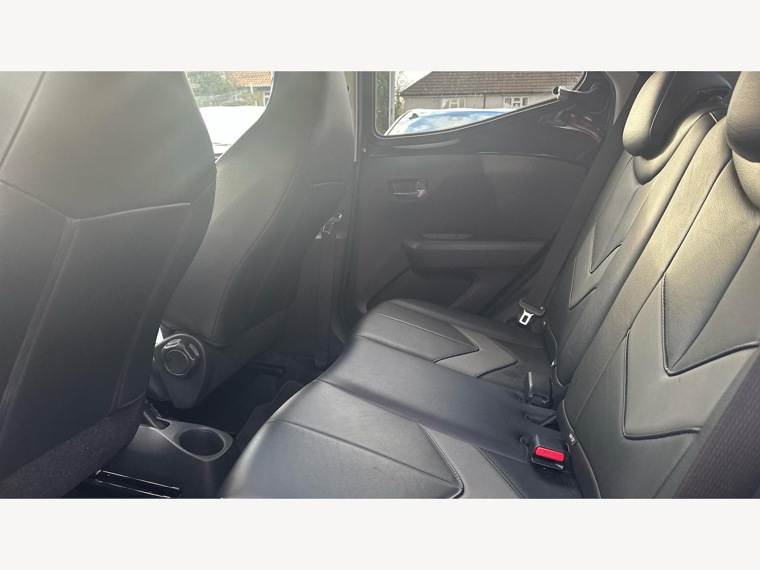 Used Toyota AYGO 2017 for sale - 77290635: Photo 15