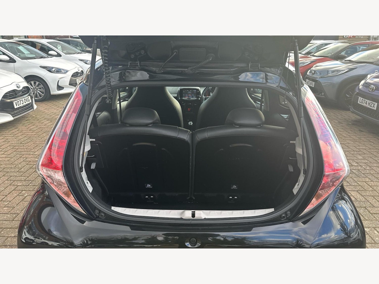 Used Toyota AYGO 2017 for sale - 77290635: Photo 16