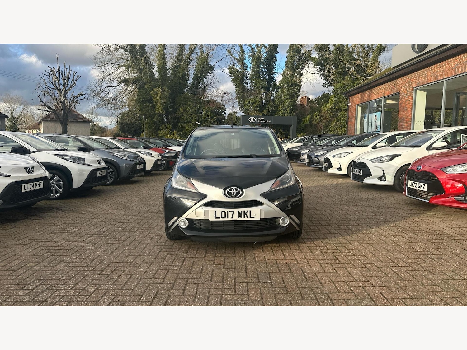Used Toyota AYGO 2017 for sale - 77290635: Photo 17