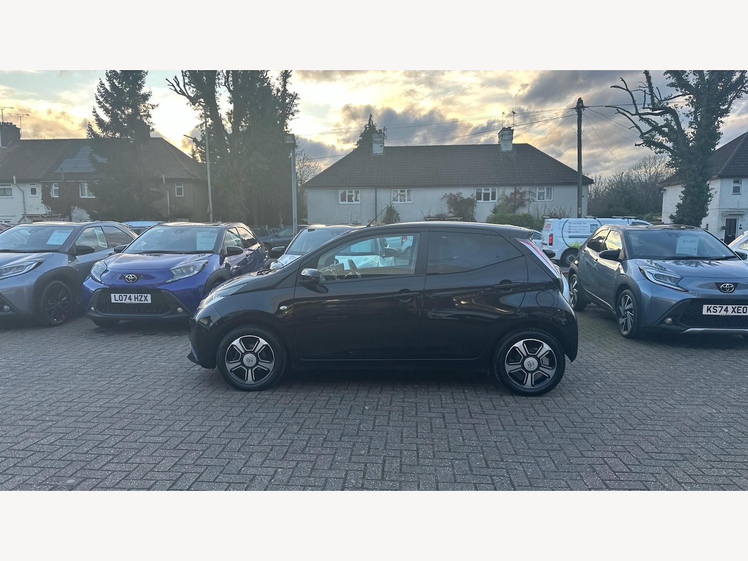 Used Toyota AYGO 2017 for sale - 77290635: Photo 19