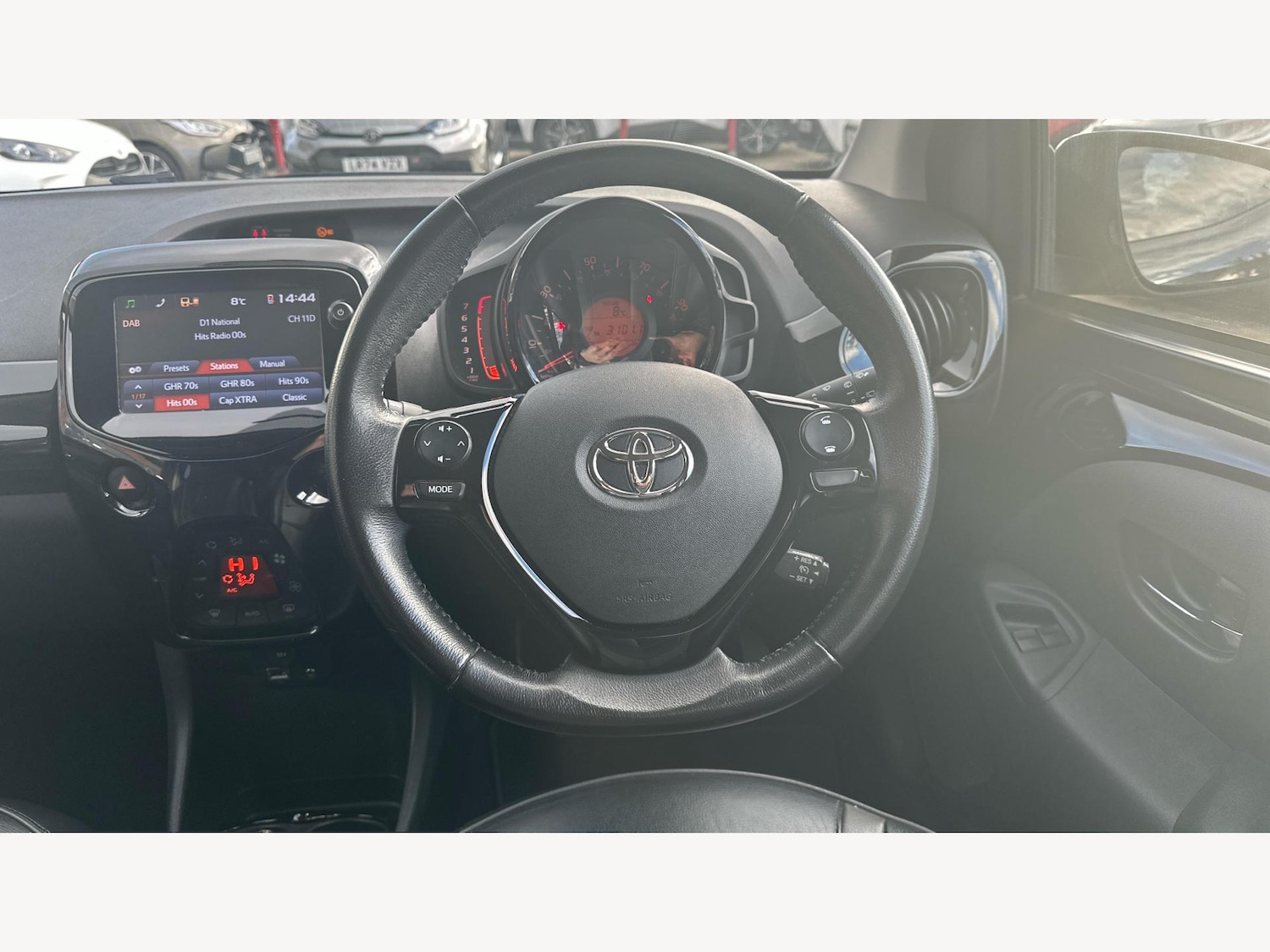 Used Toyota AYGO 2017 for sale - 77290635: Photo 8