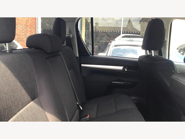 Used Toyota Hilux 2024 for sale - 74810336: Photo 14