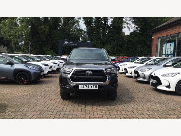 Used Toyota Hilux 2024 for sale - 74810336: Photo 17