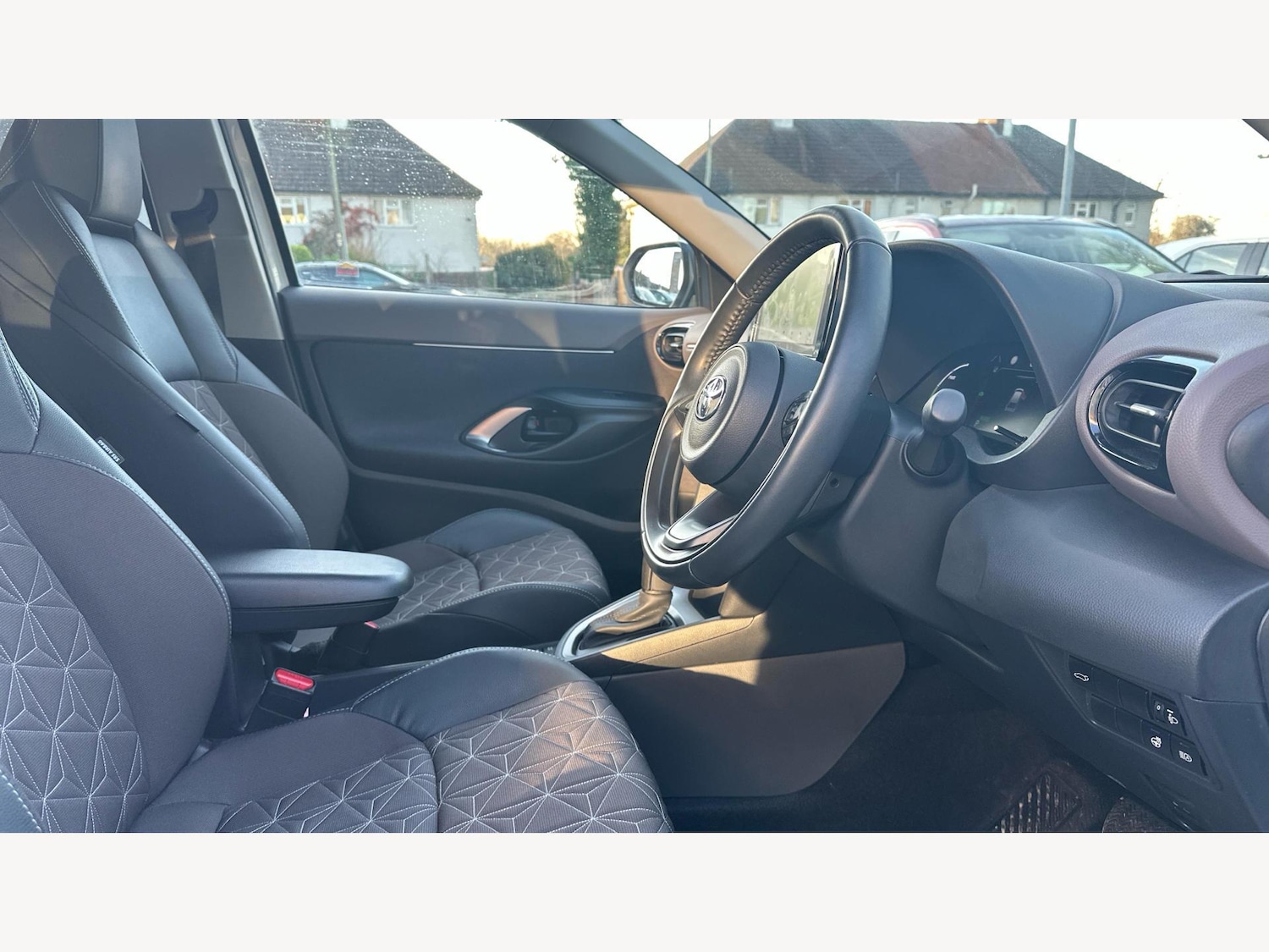 Used Toyota Yaris Cross 2023 for sale - 77120488: Photo 13