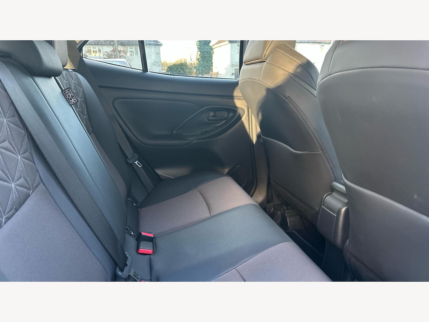 Used Toyota Yaris Cross 2023 for sale - 77120488: Photo 14