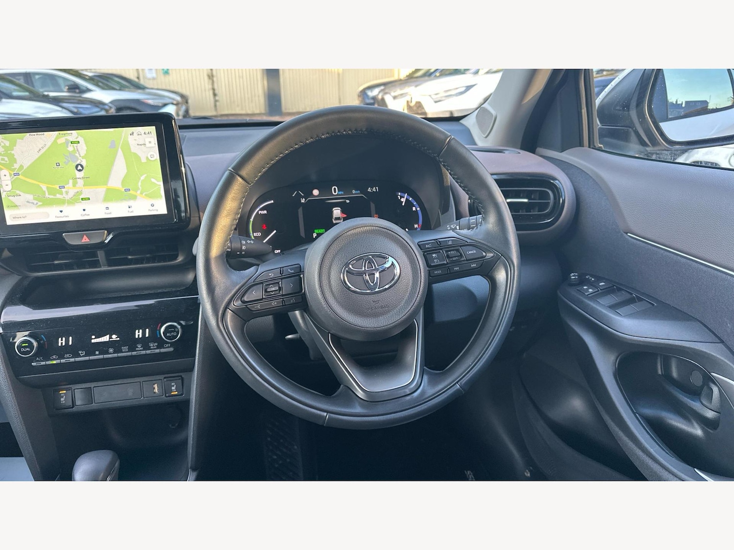 Used Toyota Yaris Cross 2023 for sale - 77120488: Photo 8