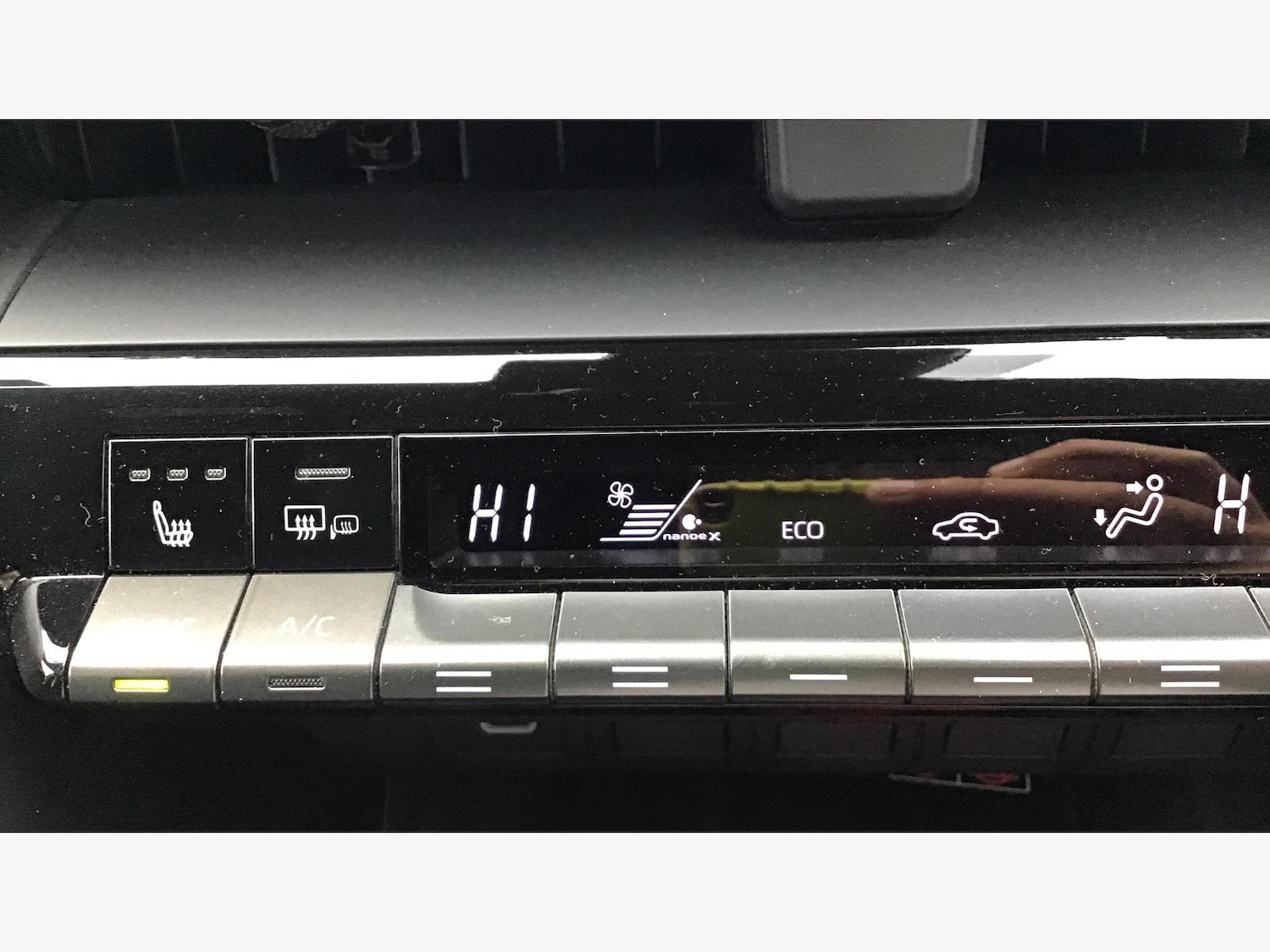 Used Toyota C-HR 2025 for sale - 76360992: Photo 24