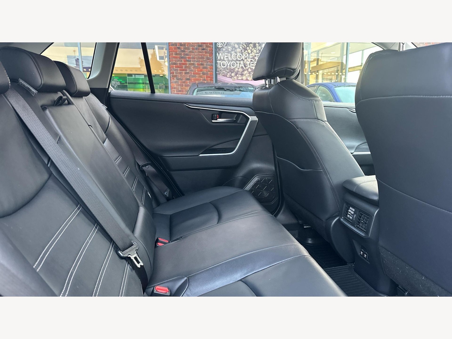 Used Toyota RAV4 2020 for sale - 76824925: Photo 14