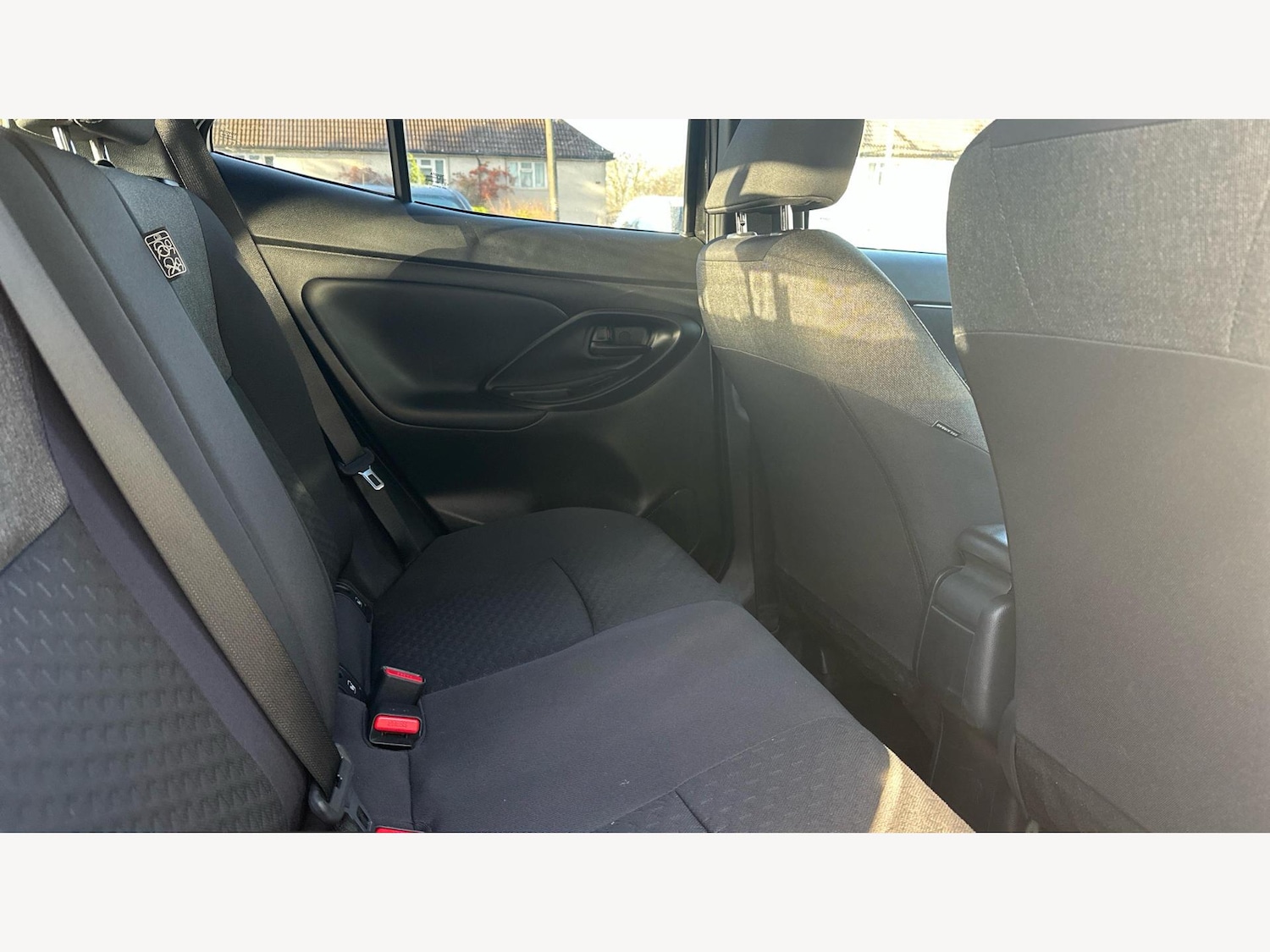 Used Toyota Yaris Cross 2024 for sale - 76612943: Photo 14