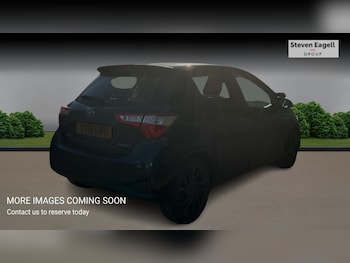 Used Toyota Yaris 2018 for sale - 77908915: Photo