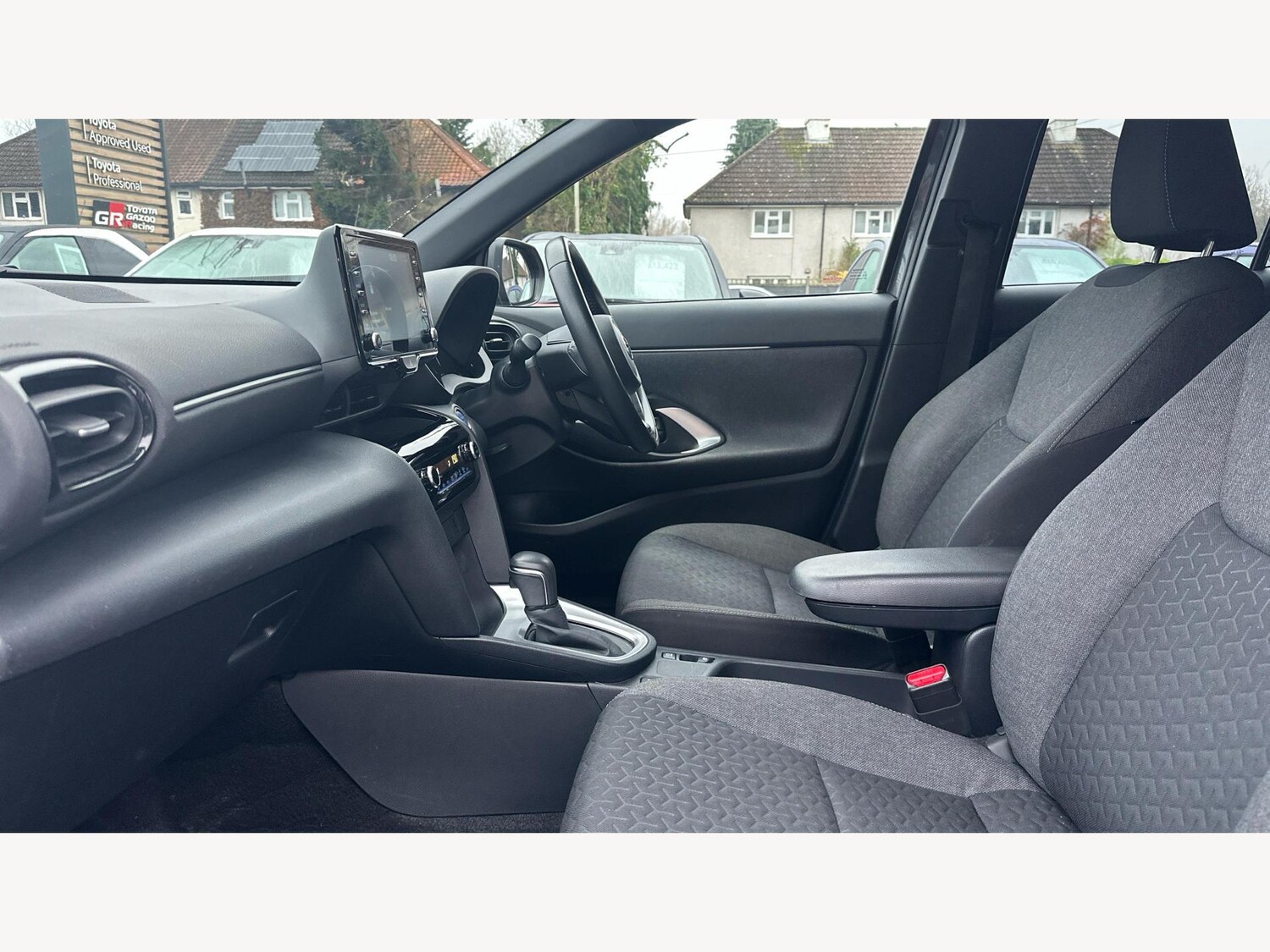 Used Toyota Yaris Cross 2022 for sale - 77253584: Photo 12