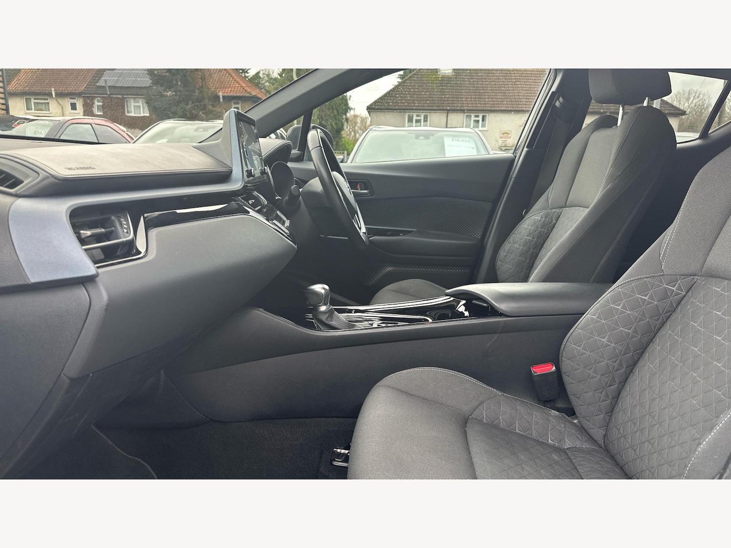 Used Toyota C-HR for sale - 77190485: Photo 12