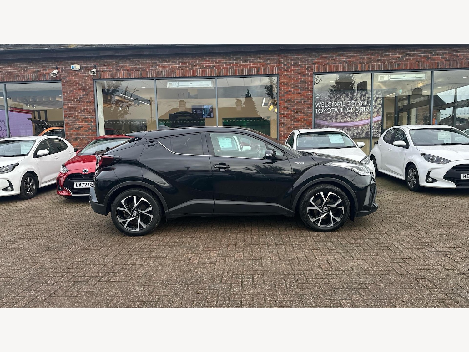 Used Toyota C-HR for sale - 77190485: Photo 18