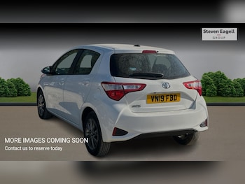 Used Toyota Yaris 2019 for sale - 79452381: Photo