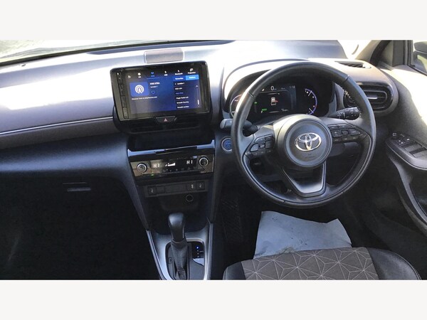 Used Toyota Yaris Cross 2022 for sale - 76189824: Photo 7