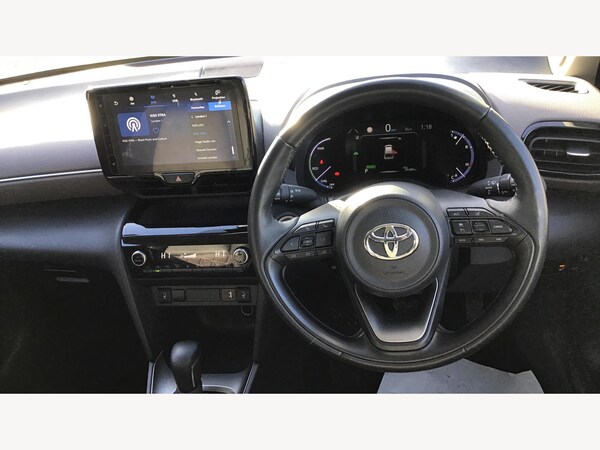Used Toyota Yaris Cross 2022 for sale - 76189824: Photo 8