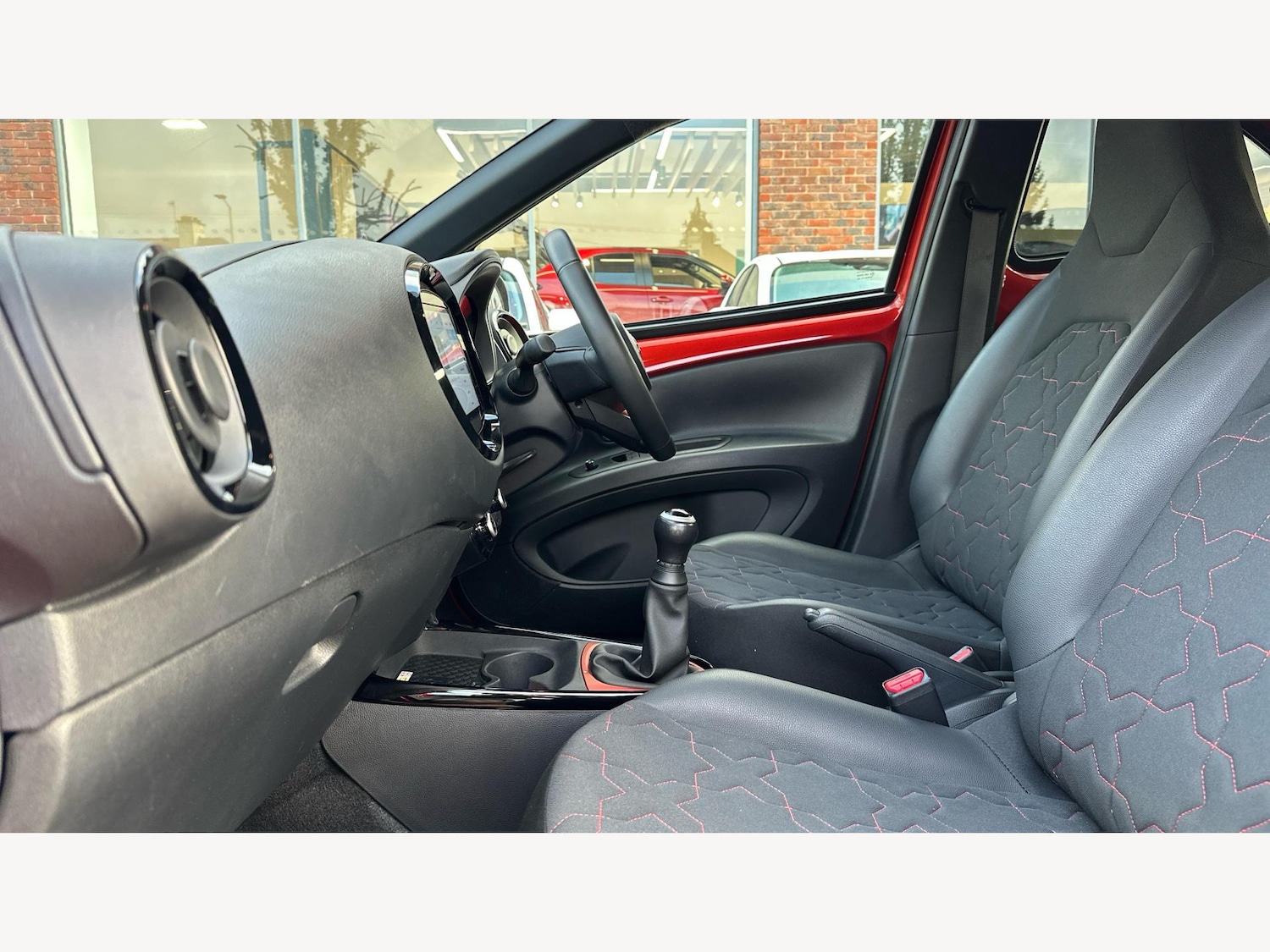 Used Toyota Aygo X 2022 for sale - 77304938: Photo 12