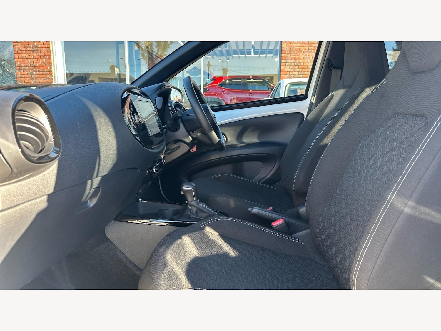 Used Toyota Aygo X 2024 for sale - 77376385: Photo 12