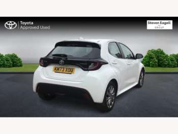 Used Toyota Yaris 2023 for sale - 74989342: Photo