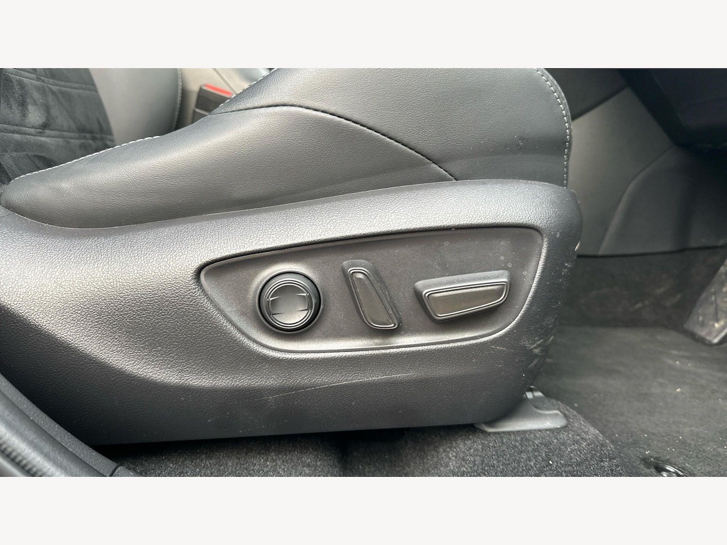 Used Toyota RAV4 2025 for sale - 78157571: Photo 26