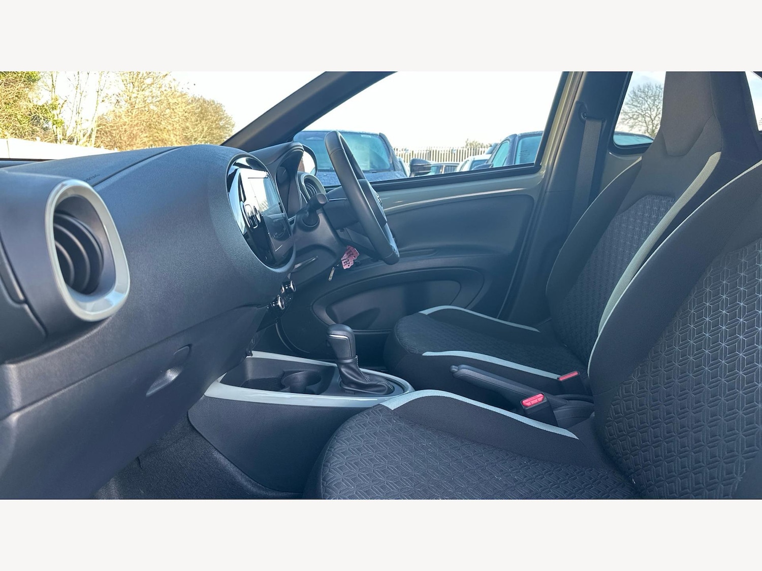 Used Toyota Aygo X 2025 for sale - 77425669: Photo 12