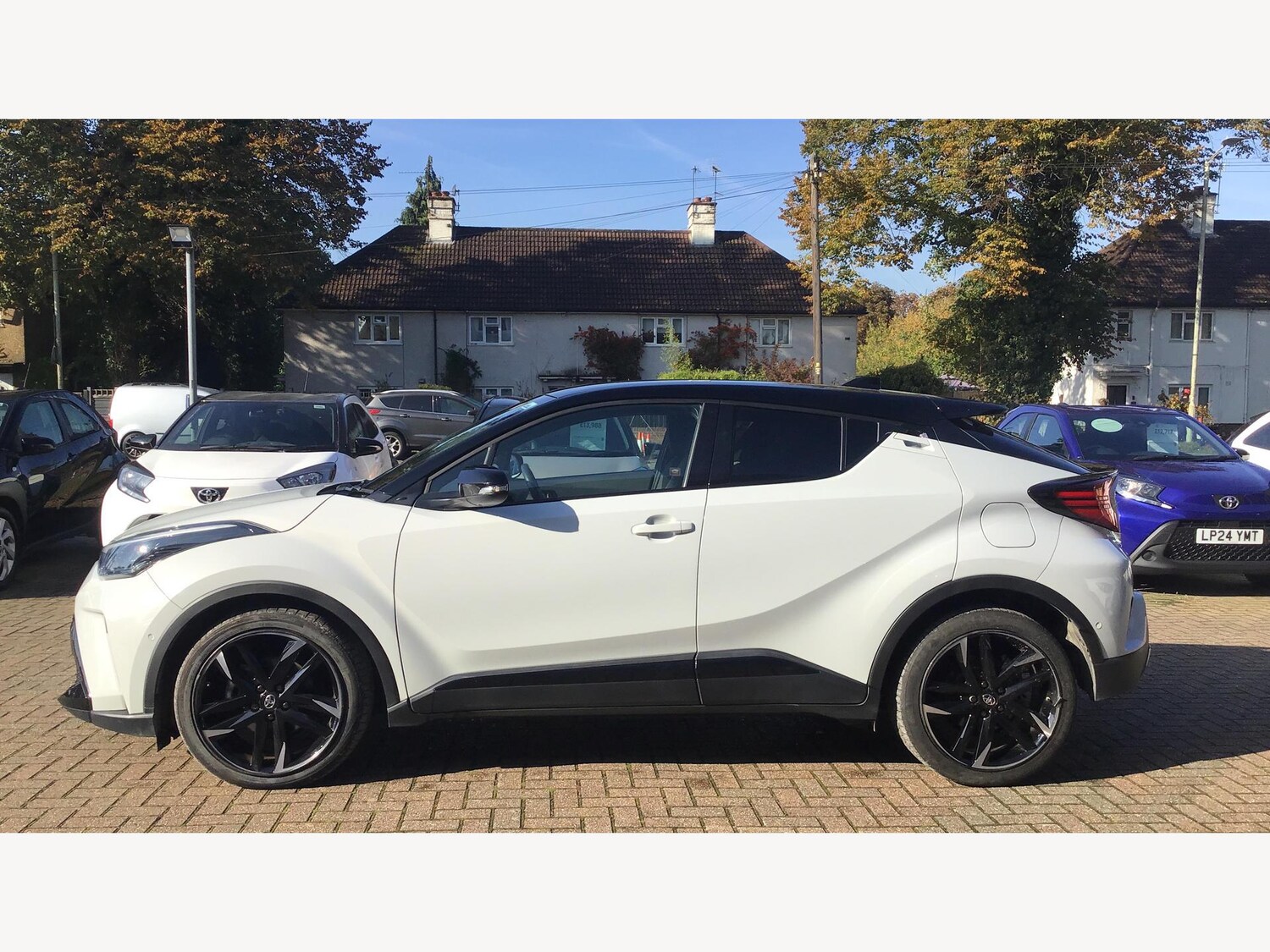 Used Toyota C-HR 2023 for sale - 76151352: Photo 19