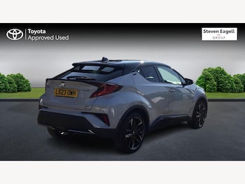 Used Toyota C-HR 2023 for sale - 76151352: Photo 2