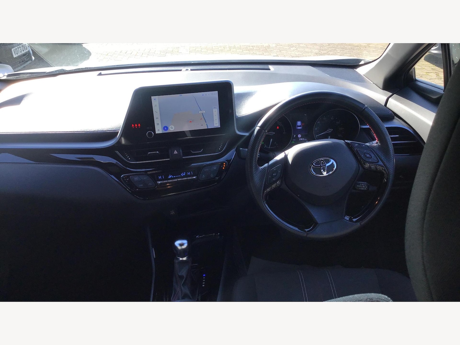 Used Toyota C-HR 2023 for sale - 76151352: Photo 7