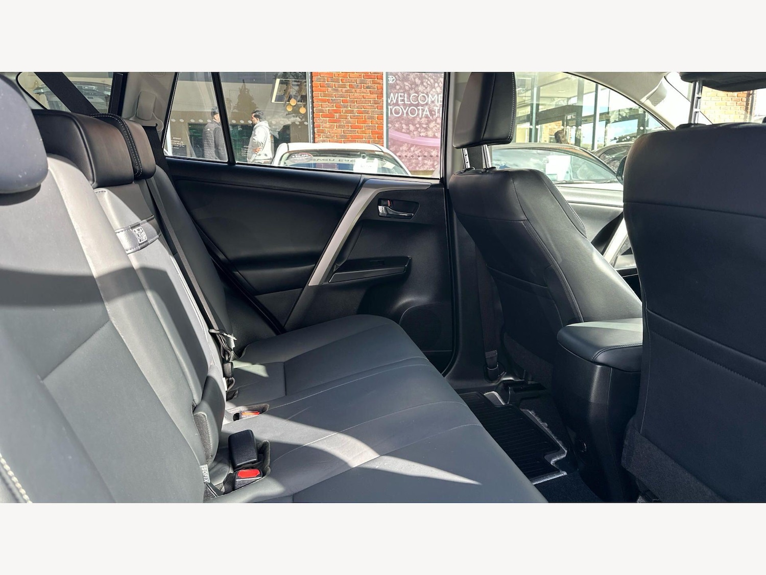 Used Toyota RAV4 2016 for sale - 77993035: Photo 14