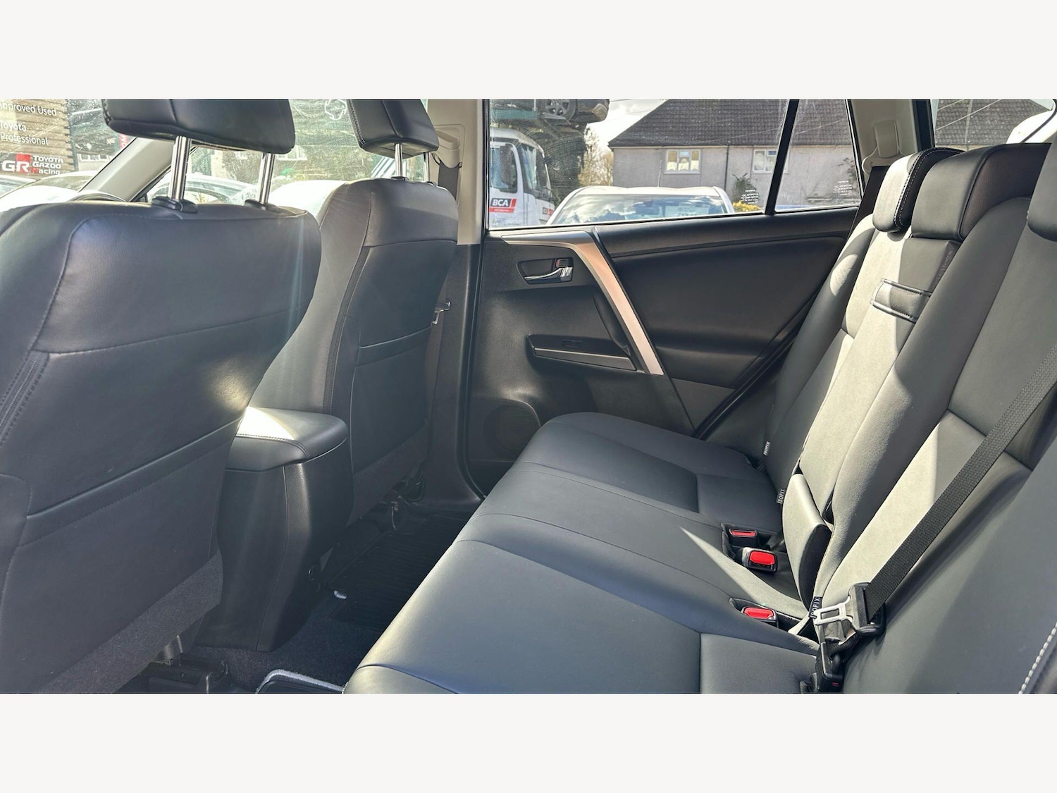 Used Toyota RAV4 2016 for sale - 77993035: Photo 15