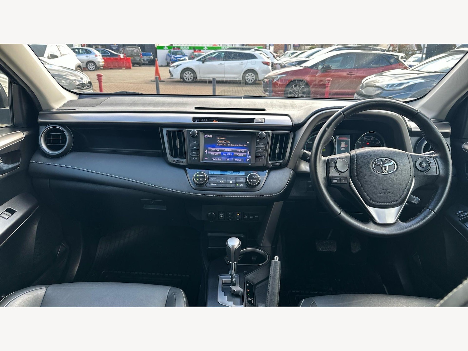 Used Toyota RAV4 2016 for sale - 77993035: Photo 7