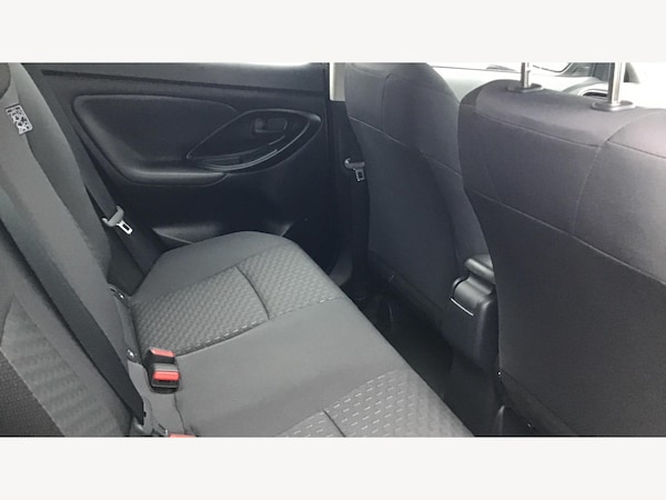 Used Toyota Yaris Cross 2025 for sale - 76270285: Photo 14