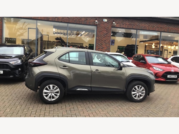 Used Toyota Yaris Cross 2025 for sale - 76270285: Photo 18