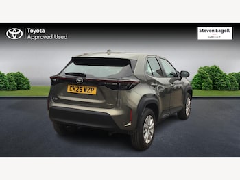 Used Toyota Yaris Cross 2025 for sale - 76270285: Photo 2