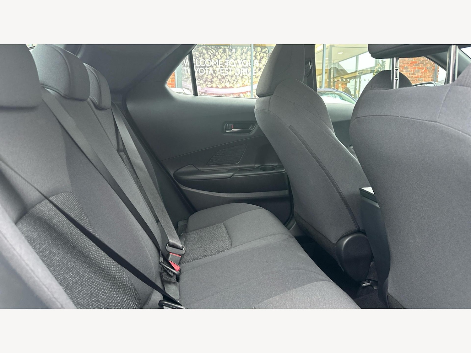 Used Toyota C-HR 2025 for sale - 76976623: Photo 14