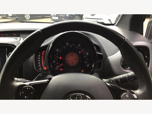 Used Toyota AYGO 2021 for sale - 76189286: Photo 11