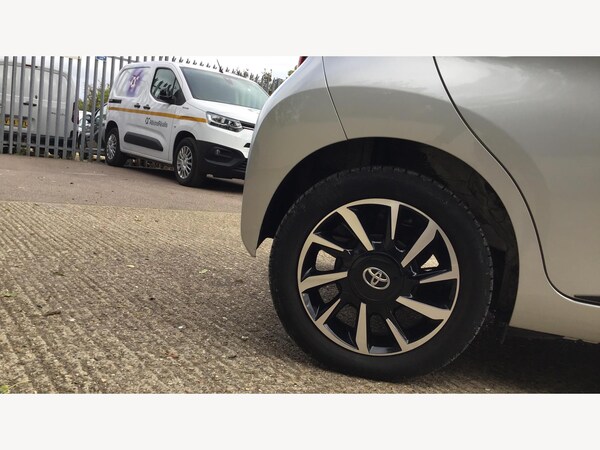 Used Toyota AYGO 2021 for sale - 76189286: Photo 20