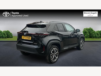 Used Toyota Yaris Cross 2024 for sale - 77230201: Photo