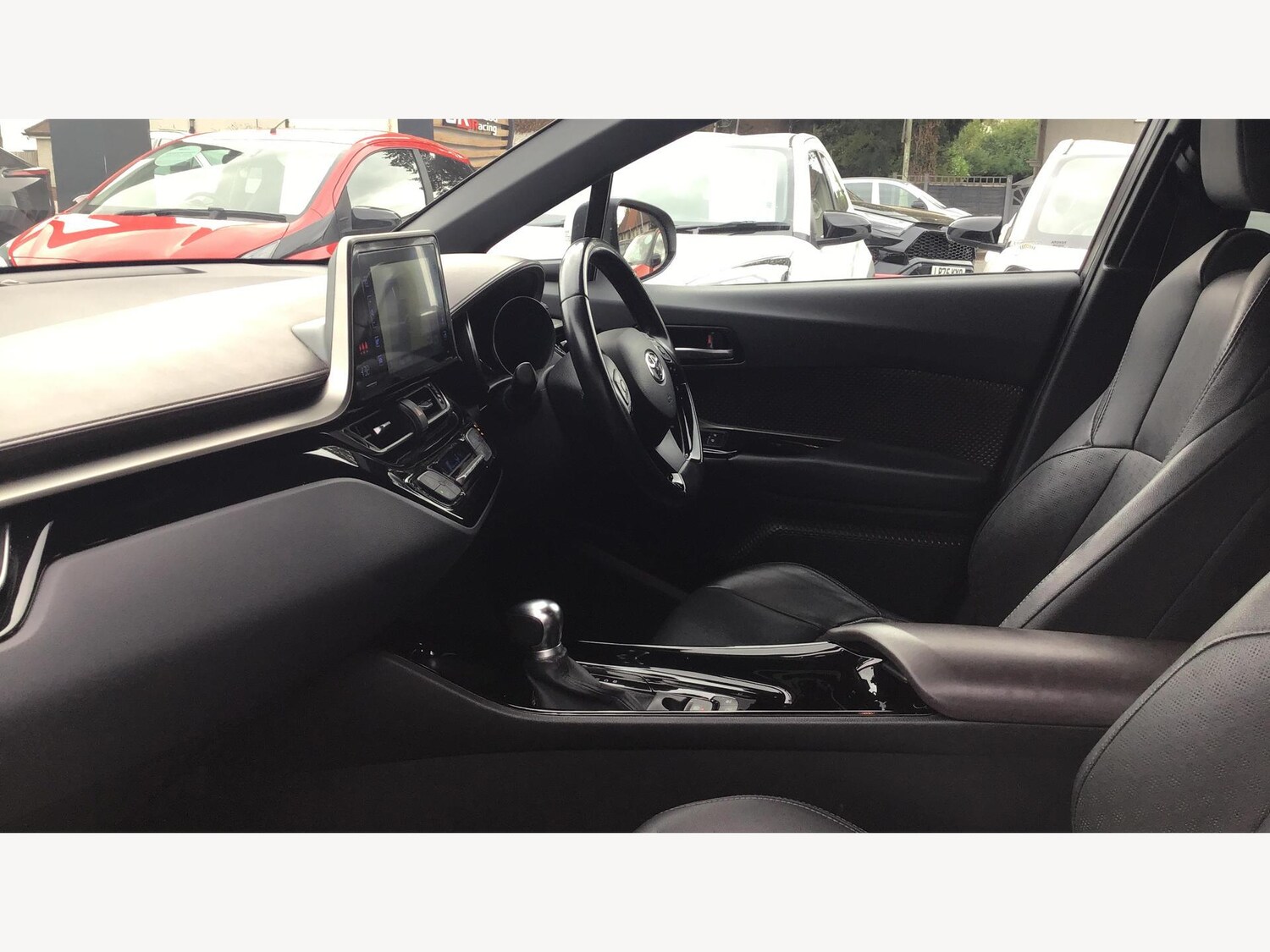 Used Toyota C-HR 2019 for sale - 76060723: Photo 12