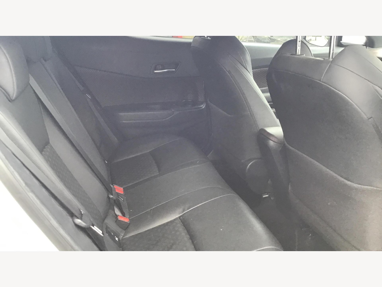 Used Toyota C-HR 2019 for sale - 76060723: Photo 14