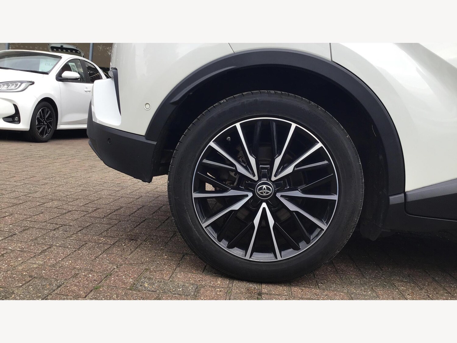Used Toyota C-HR 2019 for sale - 76060723: Photo 20