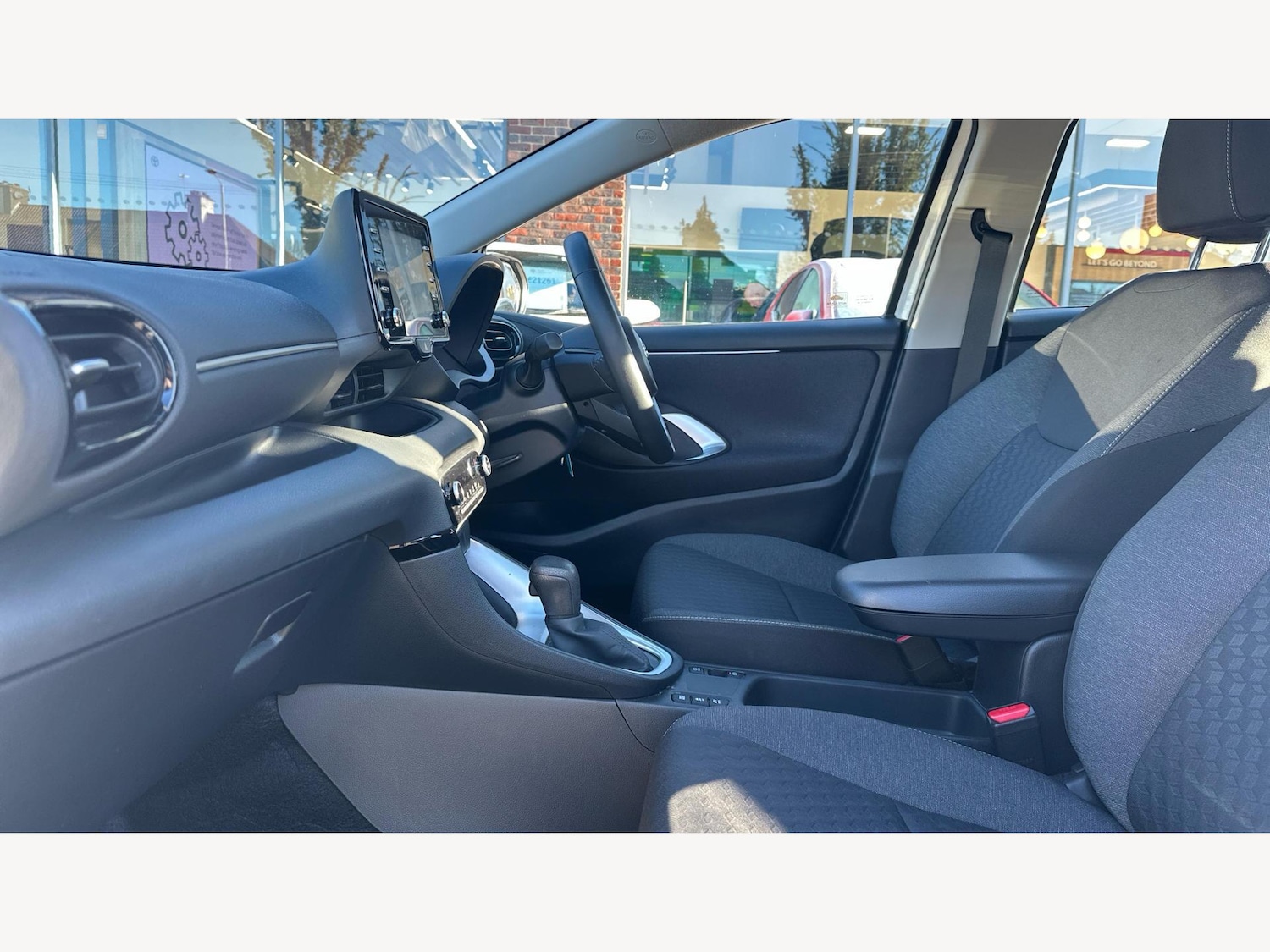 Used Toyota Yaris for sale - 77191965: Photo 12