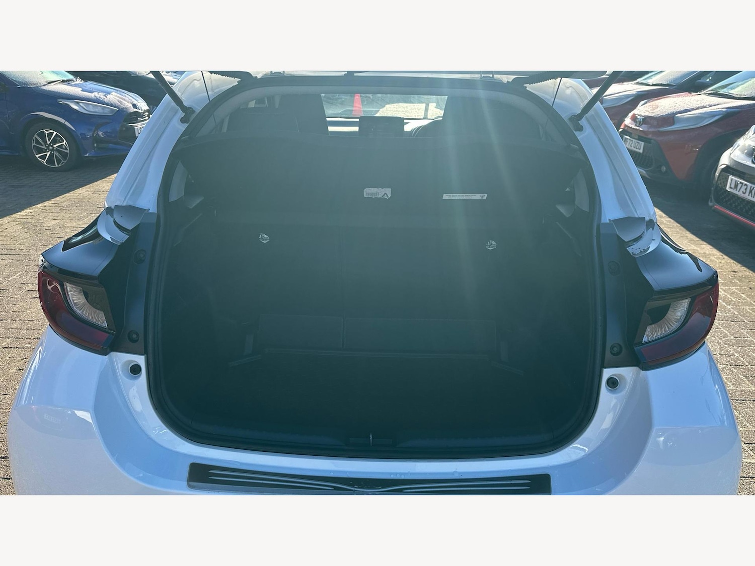 Used Toyota Yaris for sale - 77191965: Photo 16